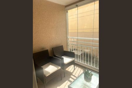 Apartamento à venda com 65m², 3 quartos e 1 vaga Apartamento à venda com 65m², 3 quartos e 1 vagaVaranda
