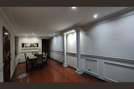 Sala de casa para alugar com 4 quartos, 162m² em Vila Doutor Eiras, São Paulo