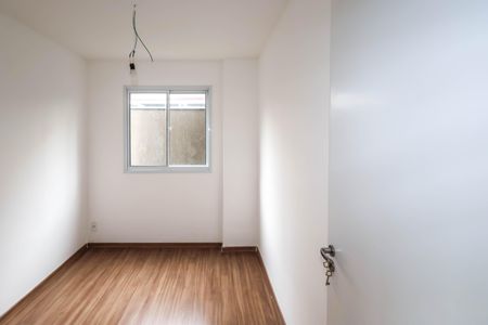 Quarto 2 de apartamento para alugar com 2 quartos, 67m² em Jardim Santa Emilia, São Paulo