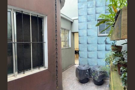 Casa à venda com 154m², 3 quartos e 2 vagasQUINTAL