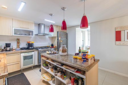 Apartamento à venda com 340m², 3 quartos e 3 vagasCozinha e Área de Serviço