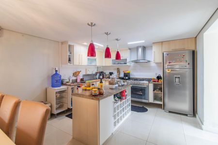 Apartamento à venda com 340m², 3 quartos e 3 vagasCozinha e Área de Serviço