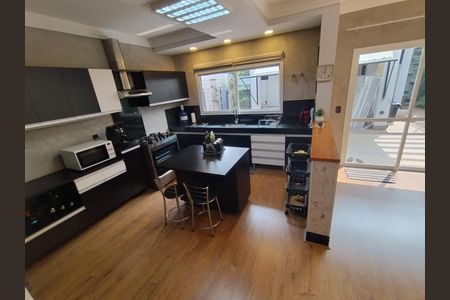 Foto 01 de casa de condomínio à venda com 3 quartos, 210m² em Fazenda Santa Cândida, Campinas