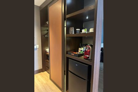 Apartamento à venda com 36m², 1 quarto e 1 vagaFoto 02