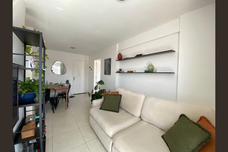 Apartamento à venda com 65m², 2 quartos e 1 vagaSala