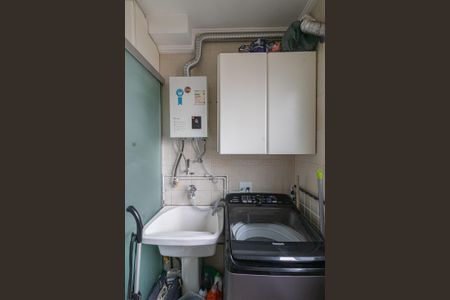 Apartamento à venda com 60m², 3 quartos e 1 vagaÁrea de Serviço