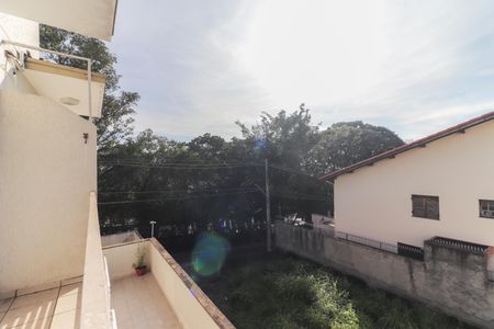 Casa de condomínio à venda com 180m², 3 quartos e 2 vagas Casa de condomínio à venda com 180m², 3 quartos e 2 vagasSuíte 03