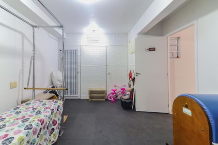 Casa de condomínio à venda com 180m², 3 quartos e 2 vagas Casa de condomínio à venda com 180m², 3 quartos e 2 vagasEscritório
