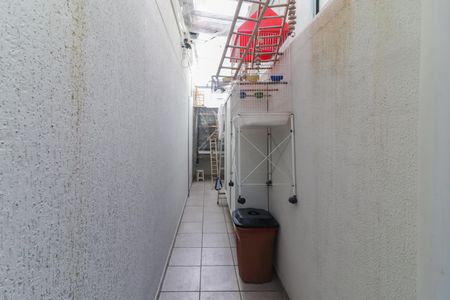 Casa de condomínio à venda com 180m², 3 quartos e 2 vagas Casa de condomínio à venda com 180m², 3 quartos e 2 vagasÁrea de Serviço