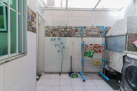 Casa de condomínio à venda com 180m², 3 quartos e 2 vagas Casa de condomínio à venda com 180m², 3 quartos e 2 vagasÁrea de Serviço