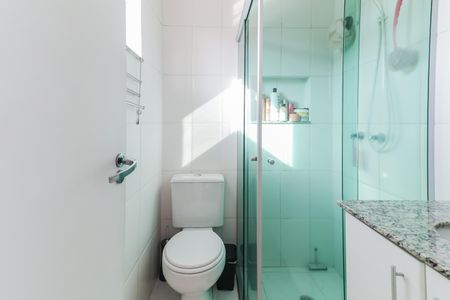 Casa de condomínio à venda com 180m², 3 quartos e 2 vagas Casa de condomínio à venda com 180m², 3 quartos e 2 vagasBanheiro da Suíte 3