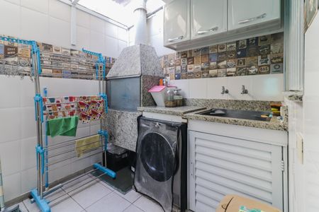 Casa de condomínio à venda com 180m², 3 quartos e 2 vagas Casa de condomínio à venda com 180m², 3 quartos e 2 vagasÁrea de Serviço