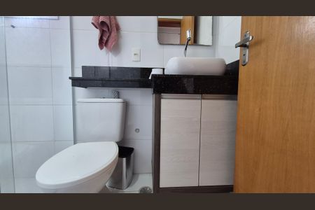 Casa à venda com 180m², 2 quartos e 3 vagas Casa à venda com 180m², 2 quartos e 3 vagasSuíte 2