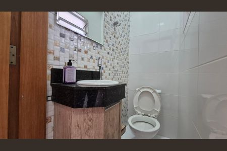 Casa à venda com 180m², 2 quartos e 3 vagas Casa à venda com 180m², 2 quartos e 3 vagasLavabo 2