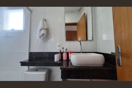 Casa à venda com 180m², 2 quartos e 3 vagas Casa à venda com 180m², 2 quartos e 3 vagasBanheiro da suíte