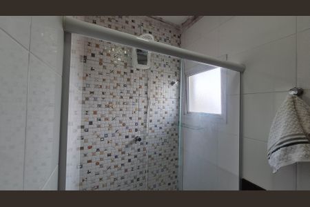 Casa à venda com 180m², 2 quartos e 3 vagas Casa à venda com 180m², 2 quartos e 3 vagasBanheiro da suíte