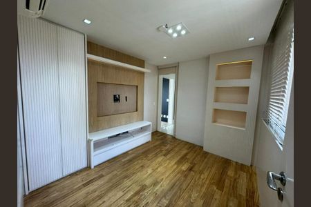 Apartamento para alugar com 288m², 4 quartos e 4 vagas