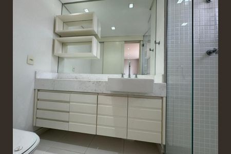 Apartamento para alugar com 288m², 4 quartos e 4 vagas