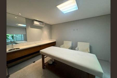 Apartamento para alugar com 288m², 4 quartos e 4 vagas