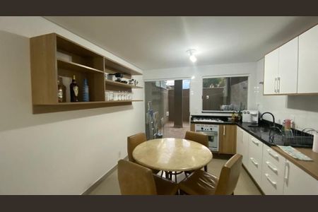 Casa à venda com 94m², 3 quartos e 2 vagas