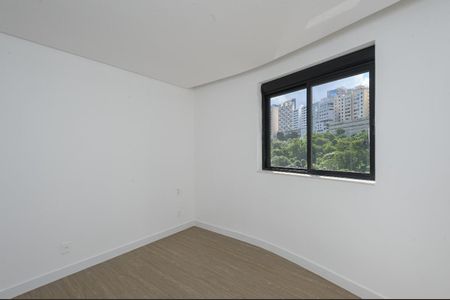 Apartamento à venda com 148m², 3 quartos e 4 vagas