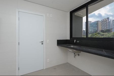 Apartamento à venda com 148m², 3 quartos e 4 vagas