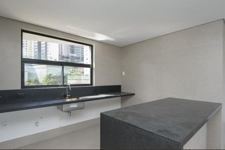 Apartamento à venda com 148m², 3 quartos e 4 vagas