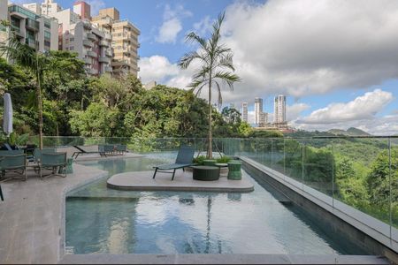 Apartamento à venda com 148m², 3 quartos e 4 vagas