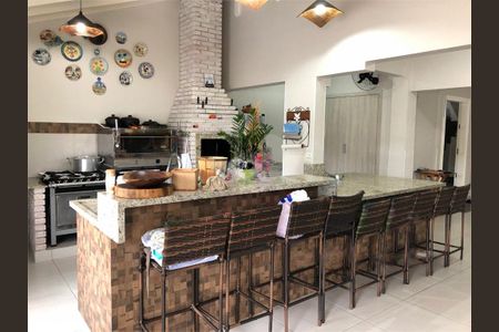 Casa à venda com 4 quartos, 403m² em Vila Galvão, Guarulhos