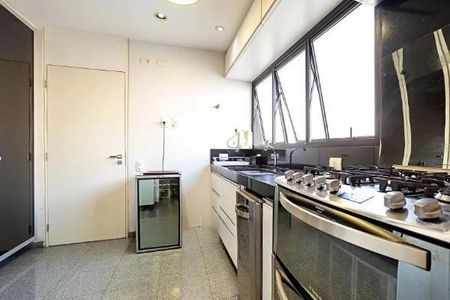 Apartamento à venda com 3 quartos, 500m² em Vila Morumbi, São Paulo