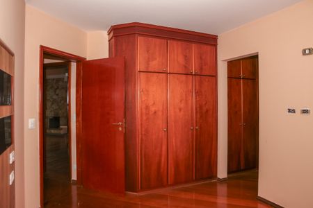 Apartamento à venda com 410m², 5 quartos e 4 vagasSuíte 1