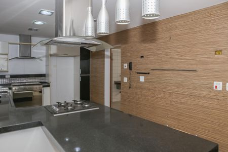 Apartamento à venda com 410m², 5 quartos e 4 vagasCozinha