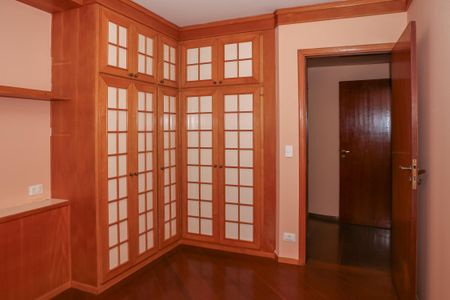 Apartamento à venda com 410m², 5 quartos e 4 vagasSuíte 2