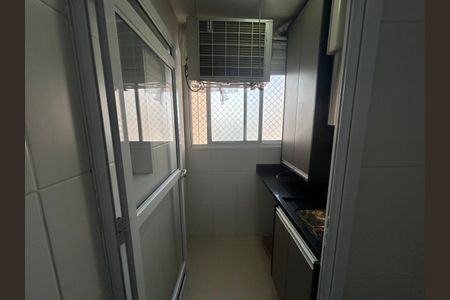 Apartamento à venda com 64m², 2 quartos e 1 vaga