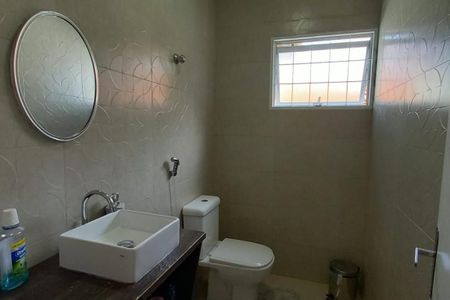 Casa à venda com 160m², 4 quartos e 4 vagas