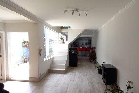 Casa à venda com 160m², 4 quartos e 4 vagas