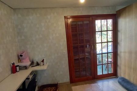 Casa à venda com 160m², 4 quartos e 4 vagas