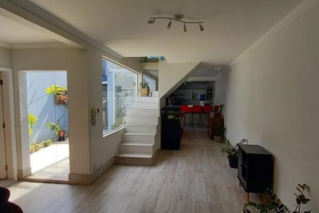 Casa à venda com 160m², 4 quartos e 4 vagas