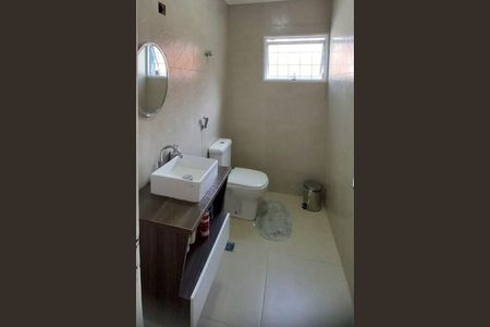 Casa à venda com 160m², 4 quartos e 4 vagas