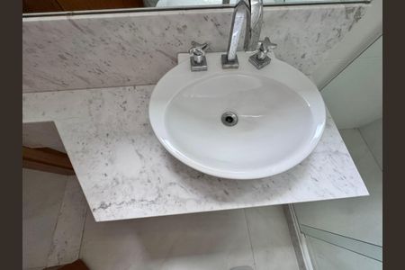 Apartamento à venda com 660m², 5 quartos e 3 vagasSuíte 5 - Banheiro