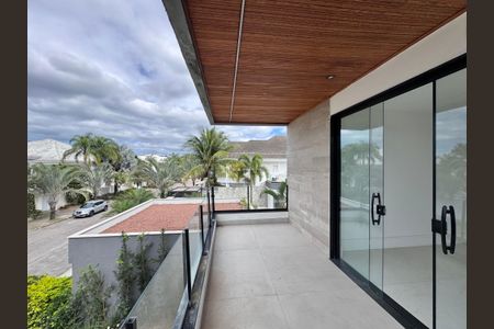 Apartamento à venda com 660m², 5 quartos e 3 vagasSuíte 4 - Varanda