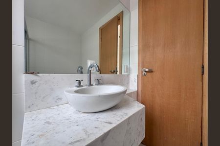 Apartamento à venda com 660m², 5 quartos e 3 vagasSuíte 4 - Banheiro