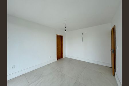 Apartamento à venda com 660m², 5 quartos e 3 vagasSuíte 3