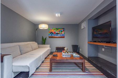 Casa à venda com 4 quartos, 480m² em Alto de Pinheiros, São Paulo