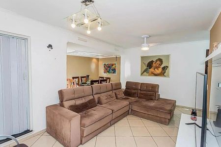 Casa à venda com 5 quartos, 150m² em Vila Cavaton, São Paulo