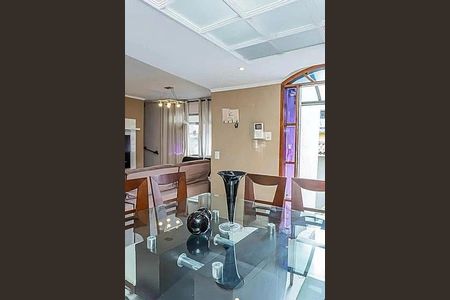 Casa à venda com 5 quartos, 150m² em Vila Cavaton, São Paulo