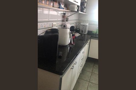 Casa à venda com 5 quartos, 150m² em Vila Cavaton, São Paulo