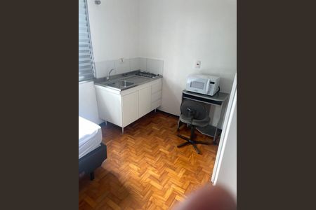 Casa à venda com 171m², 9 quartos e sem vaga