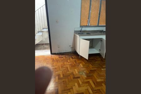 Casa à venda com 171m², 9 quartos e sem vaga