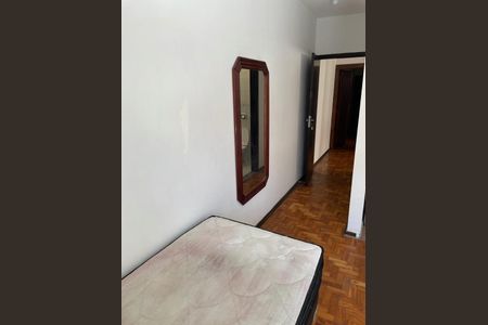 Casa à venda com 171m², 9 quartos e sem vaga